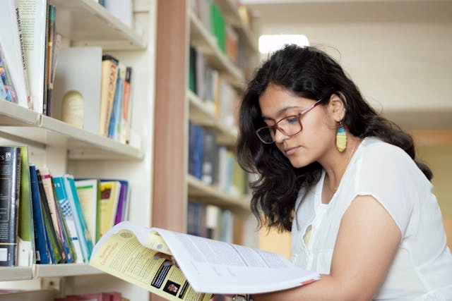 College Students & Graduates